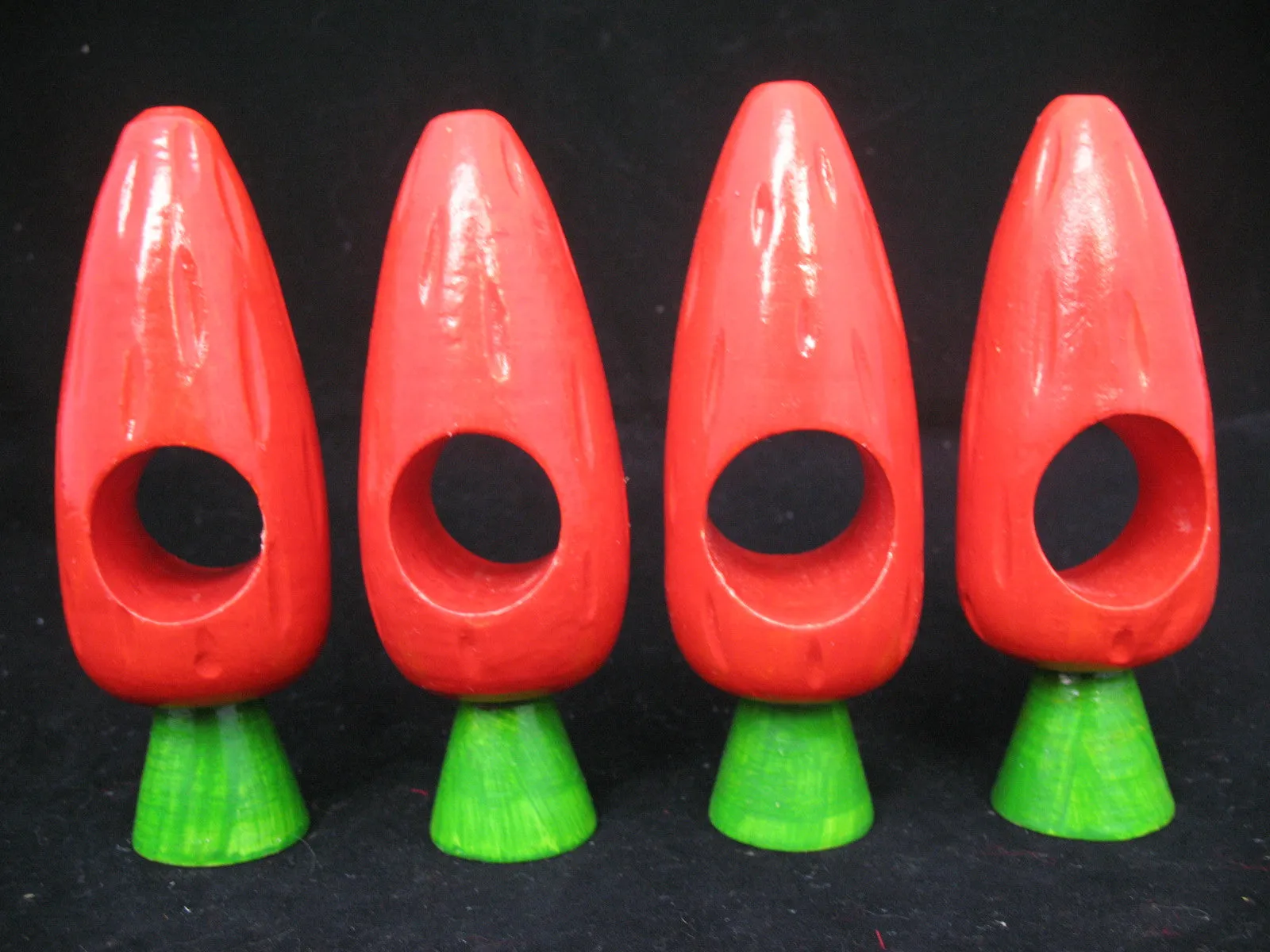 LOT 4pc Orange CARROT CARROTS WOOD WOODEN Dine Dining Linen NAPKIN RINGS HOLDERS
