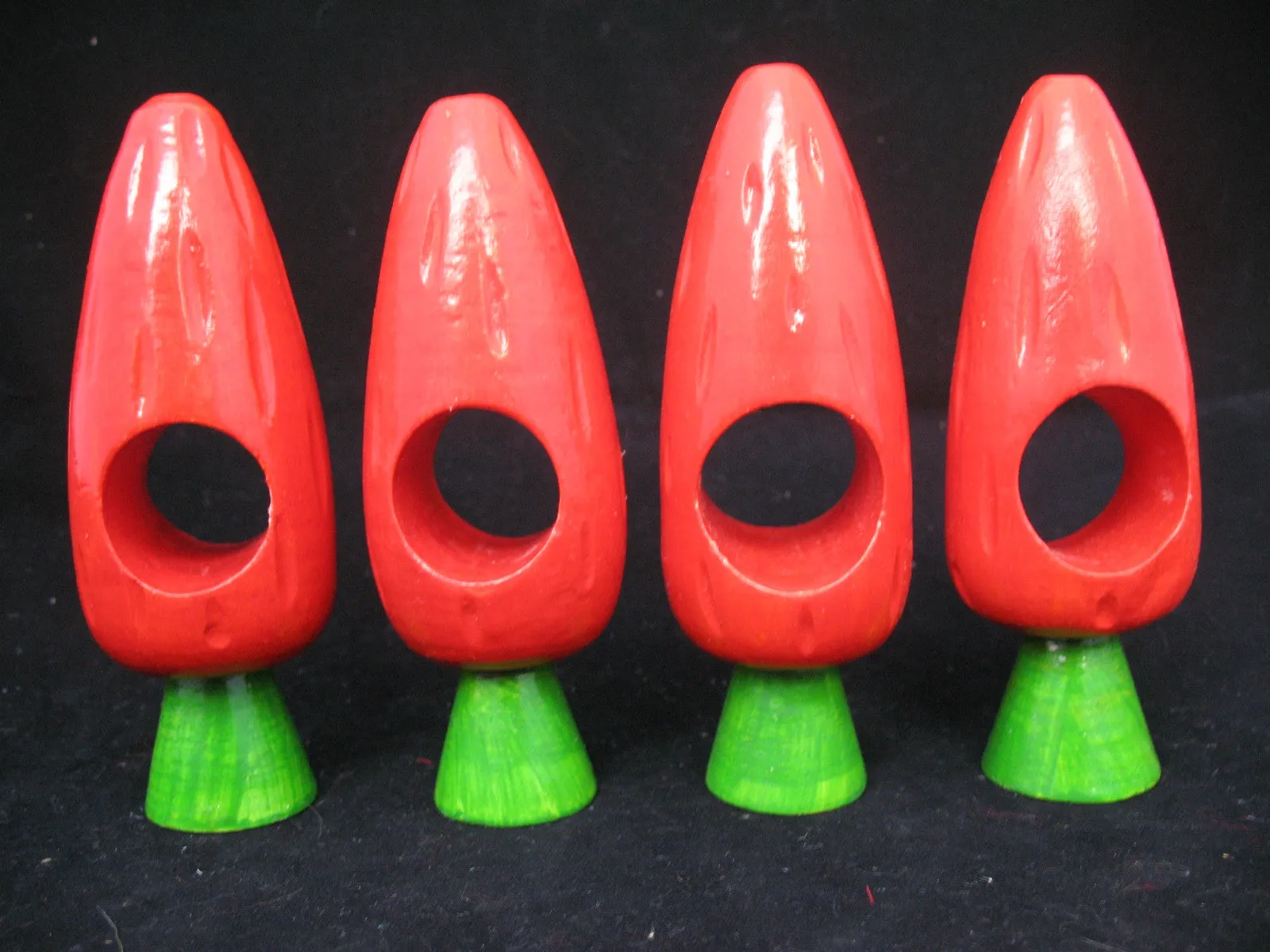 LOT 4pc Orange CARROT CARROTS WOOD WOODEN Dine Dining Linen NAPKIN RINGS HOLDERS