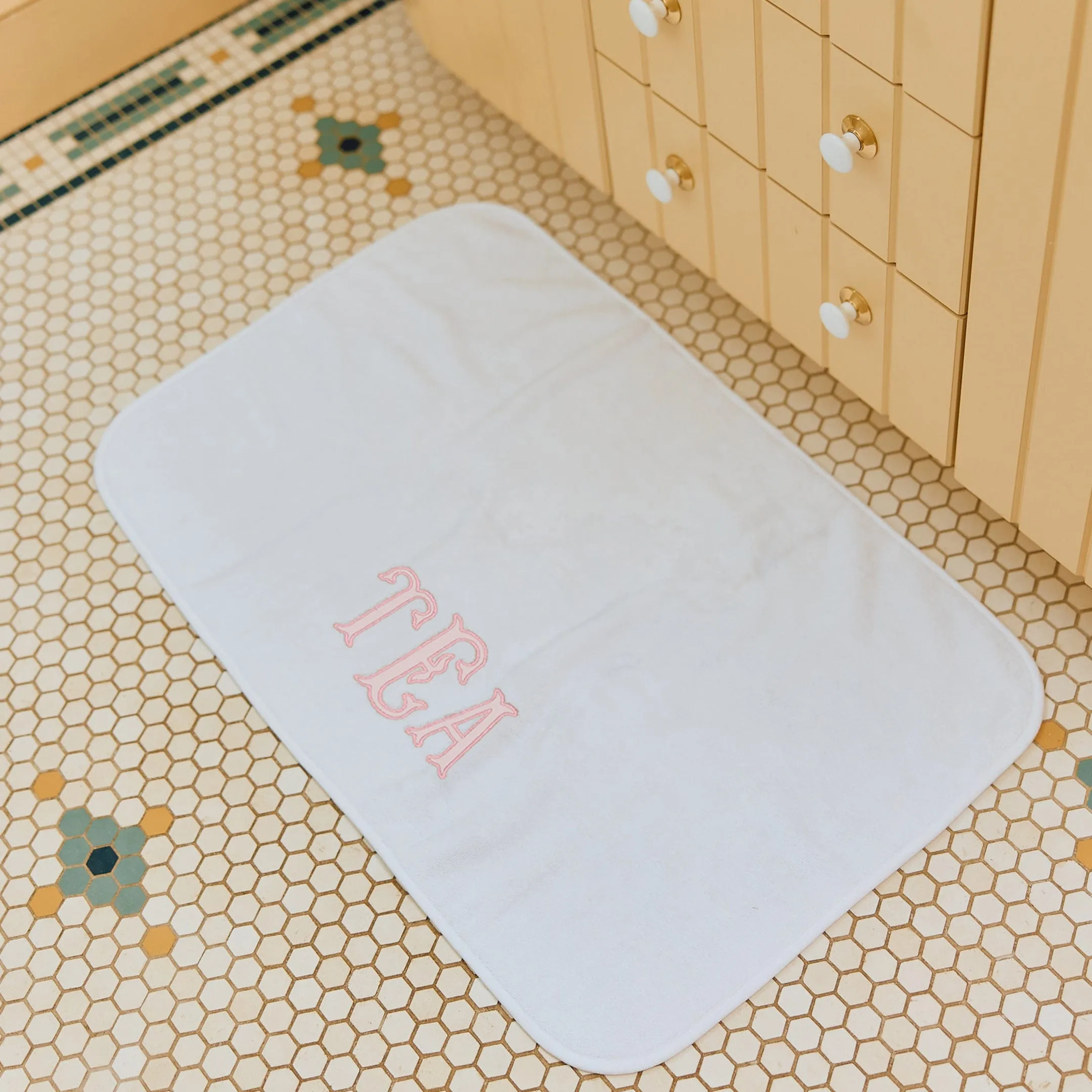 Signature Linen Closet Bundle (24 pieces)