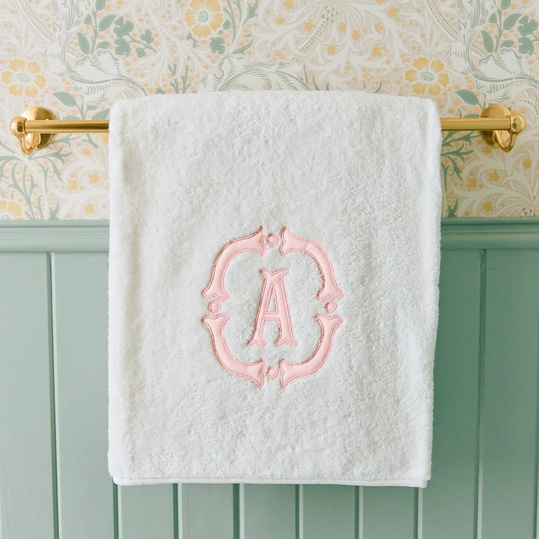 Signature Linen Closet Bundle (24 pieces)
