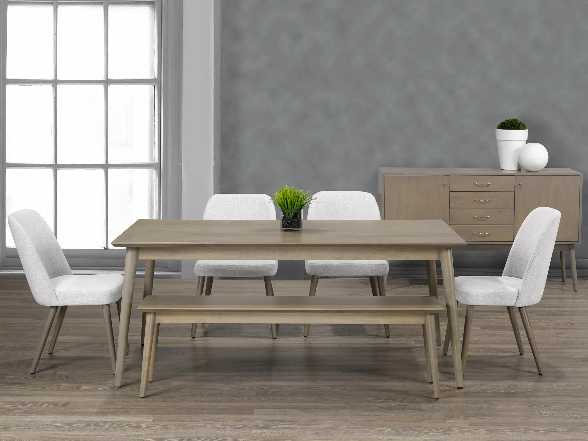 Simo Dining Table