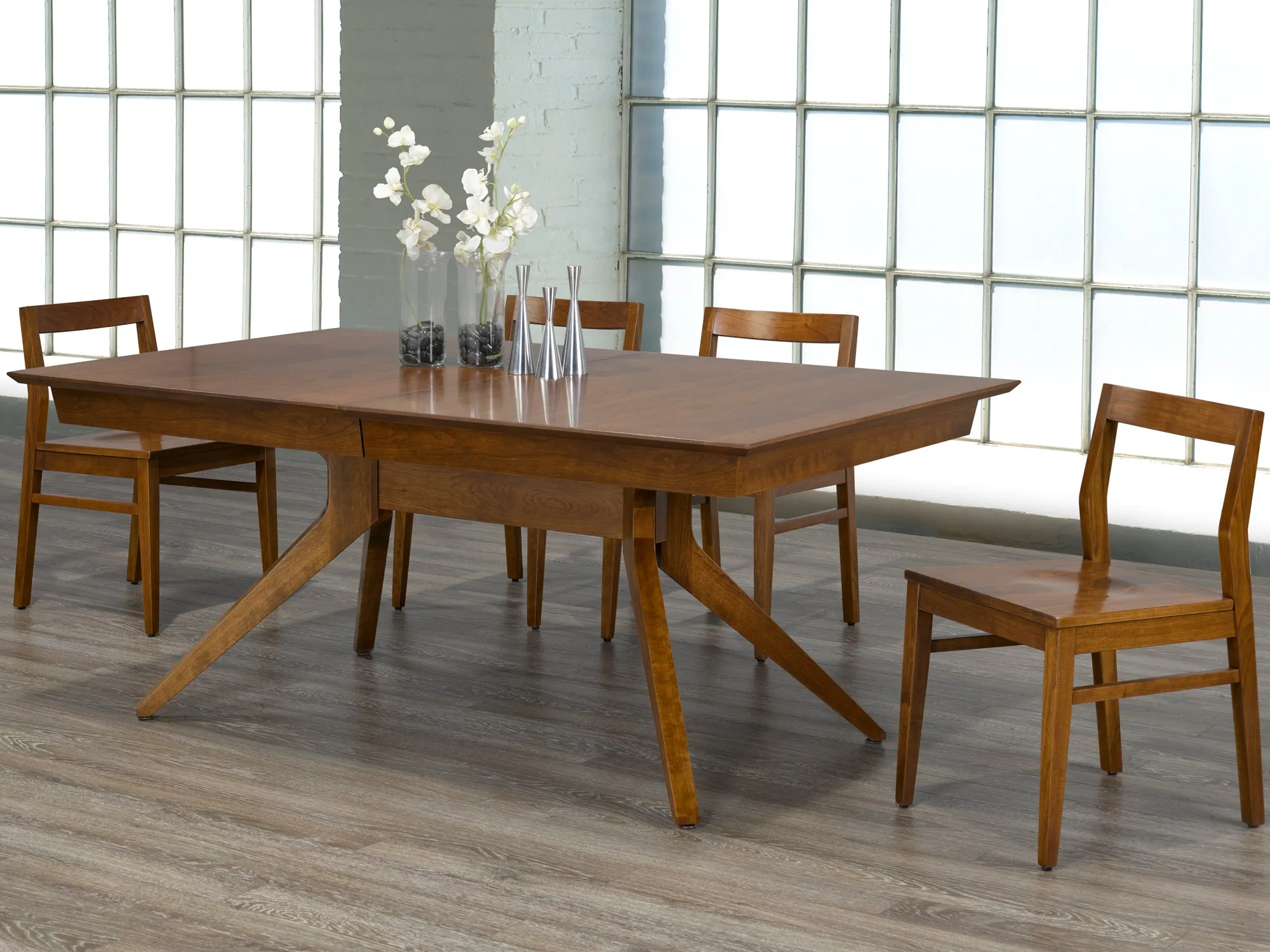 Skagen Dining Table