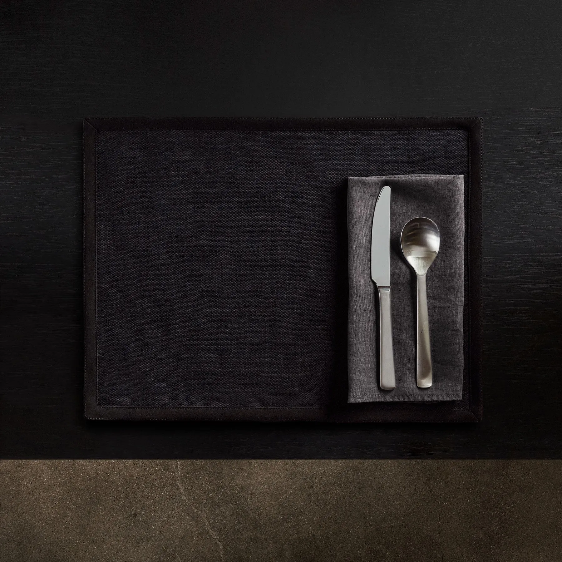 Solid Linen Table Napkin - Titan